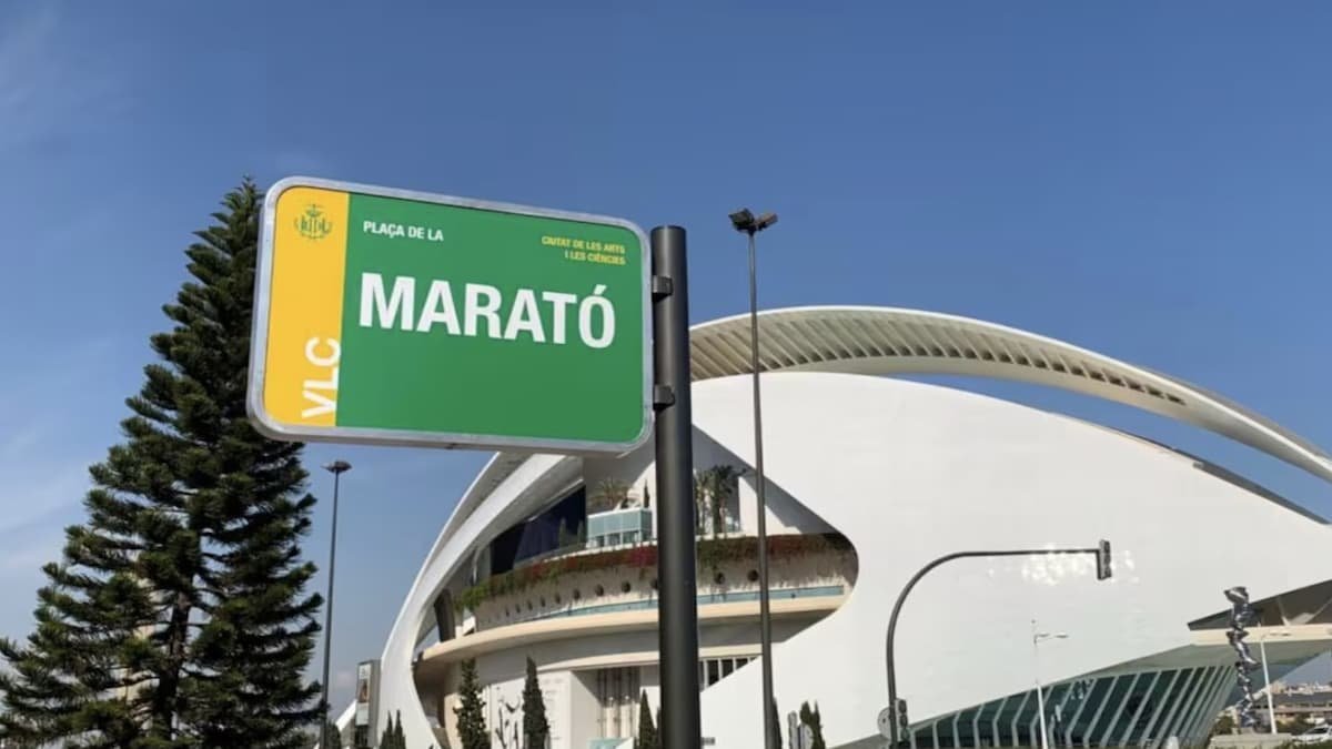 Señal colocada en La Plaza de la Marató