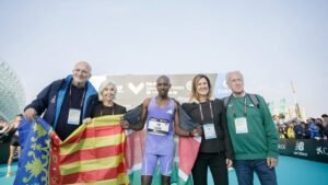 Sawe y Alemu triunfan en un Maratón de Valencia marcado por la DANA