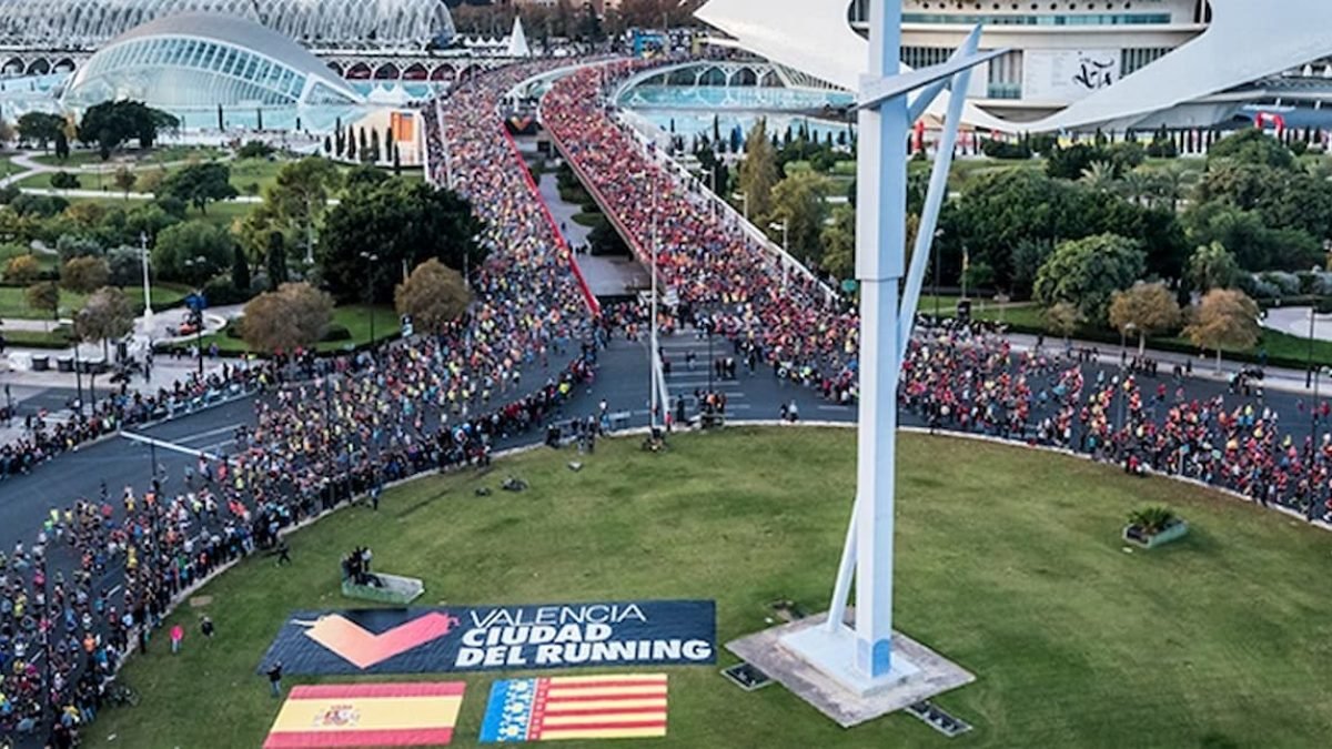 maraton-valencia-rotonda-salida How Many Runners Participate in the Valencia Marathon?